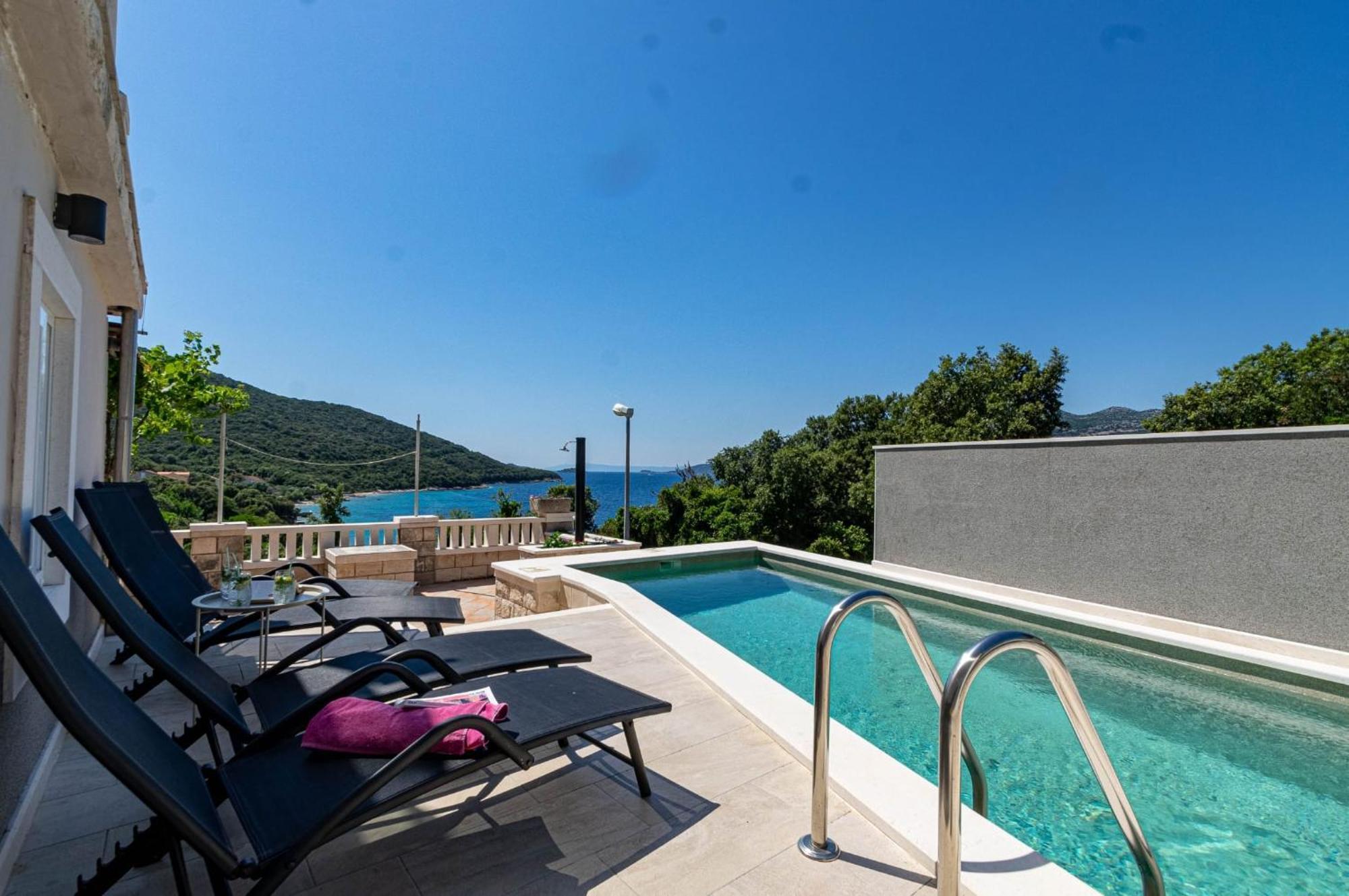Seaside Apartments With A Swimming Pool Tri Zala, Korcula - 558 Zrnovo Exterior photo